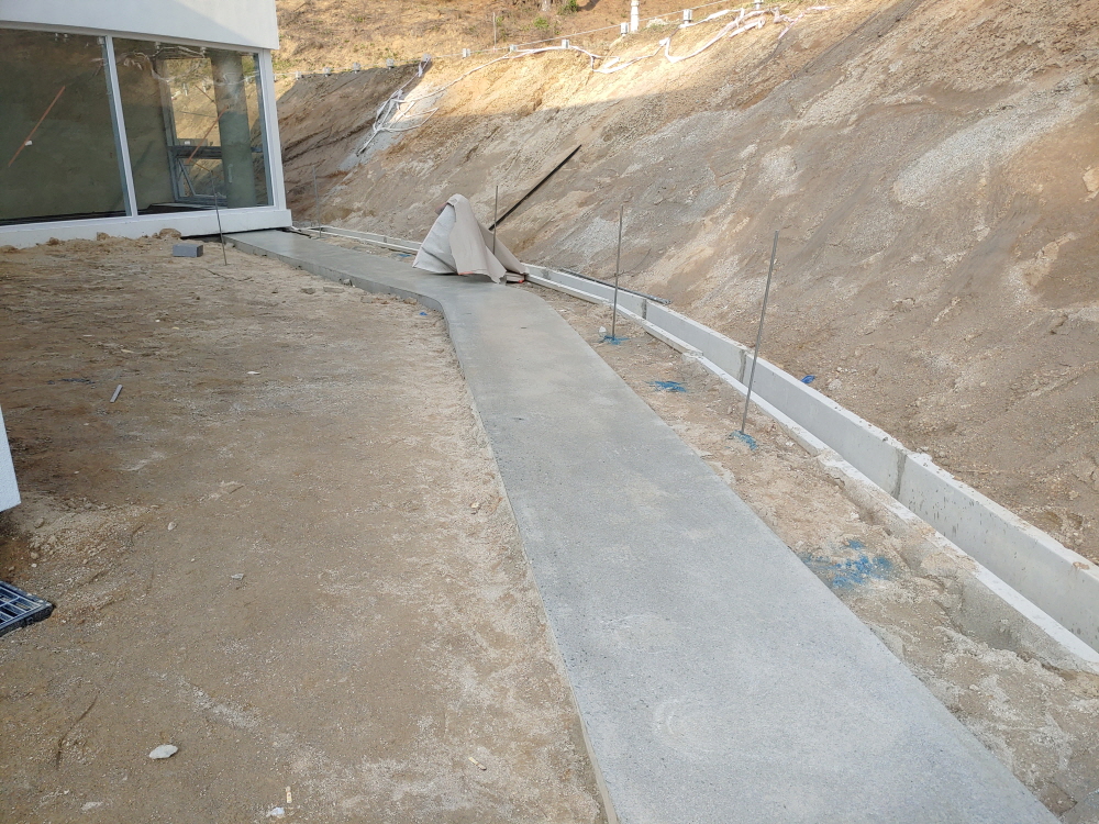 경산 우레탄 제거 후 되살아나는 도끼다시의 가치